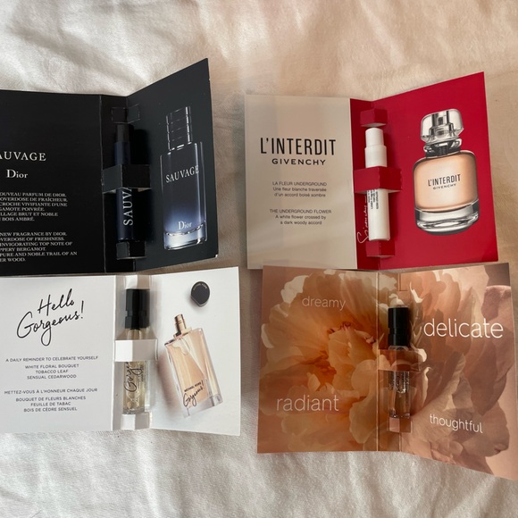 Perfume set with 26 samples (set 2 of 2) - Picture 12 of 15